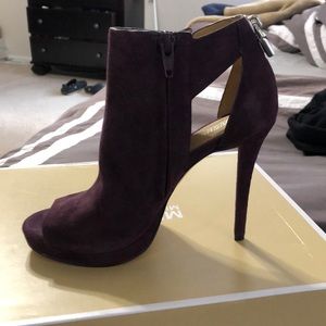 Michael Kors size 5 Mira Open Toe Booties